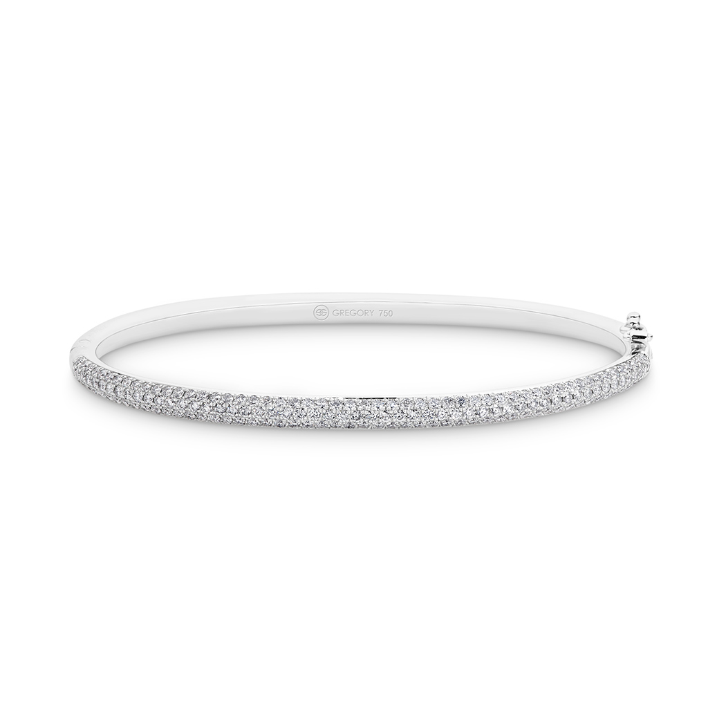 Round Brilliant Pave Set Diamond Bangle